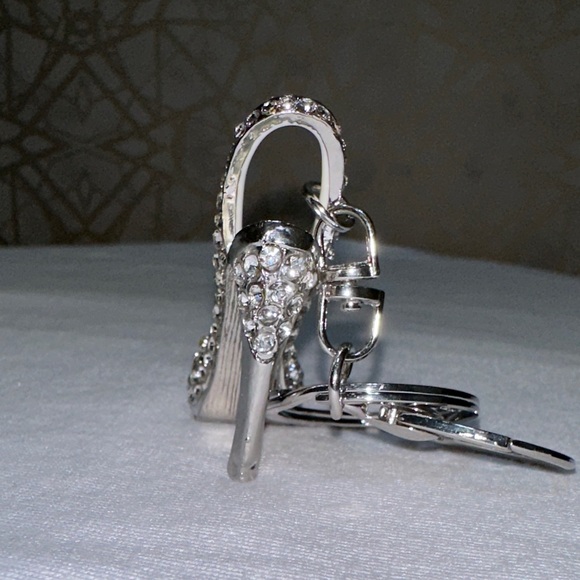 Silver Rhinestone High Heel Keychain - Picture 3 of 6